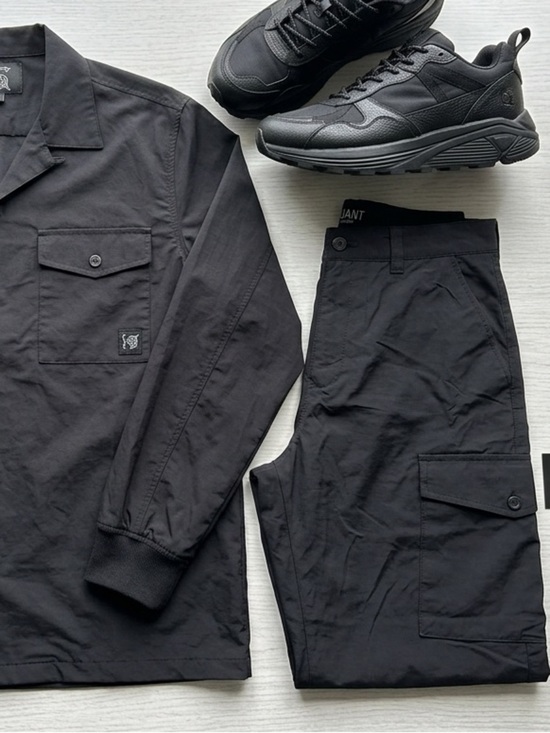 Quant Hombre Other - Quant Hombre Vintage Nylon Cargo Pants Made in USA Black Size 32